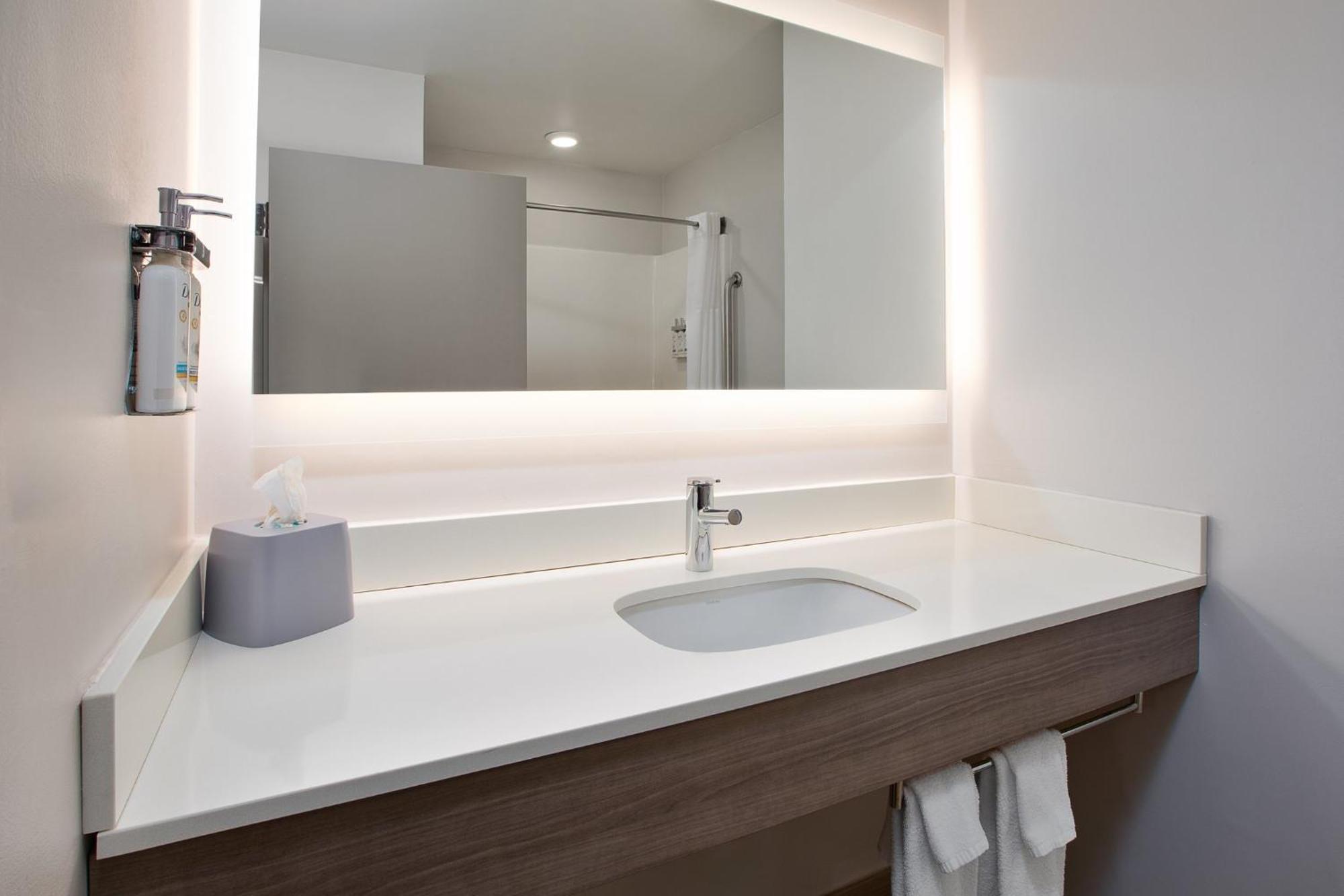 Holiday Inn Express Hotel & Suites Grand Rapids-North By Ihg Walker Luaran gambar