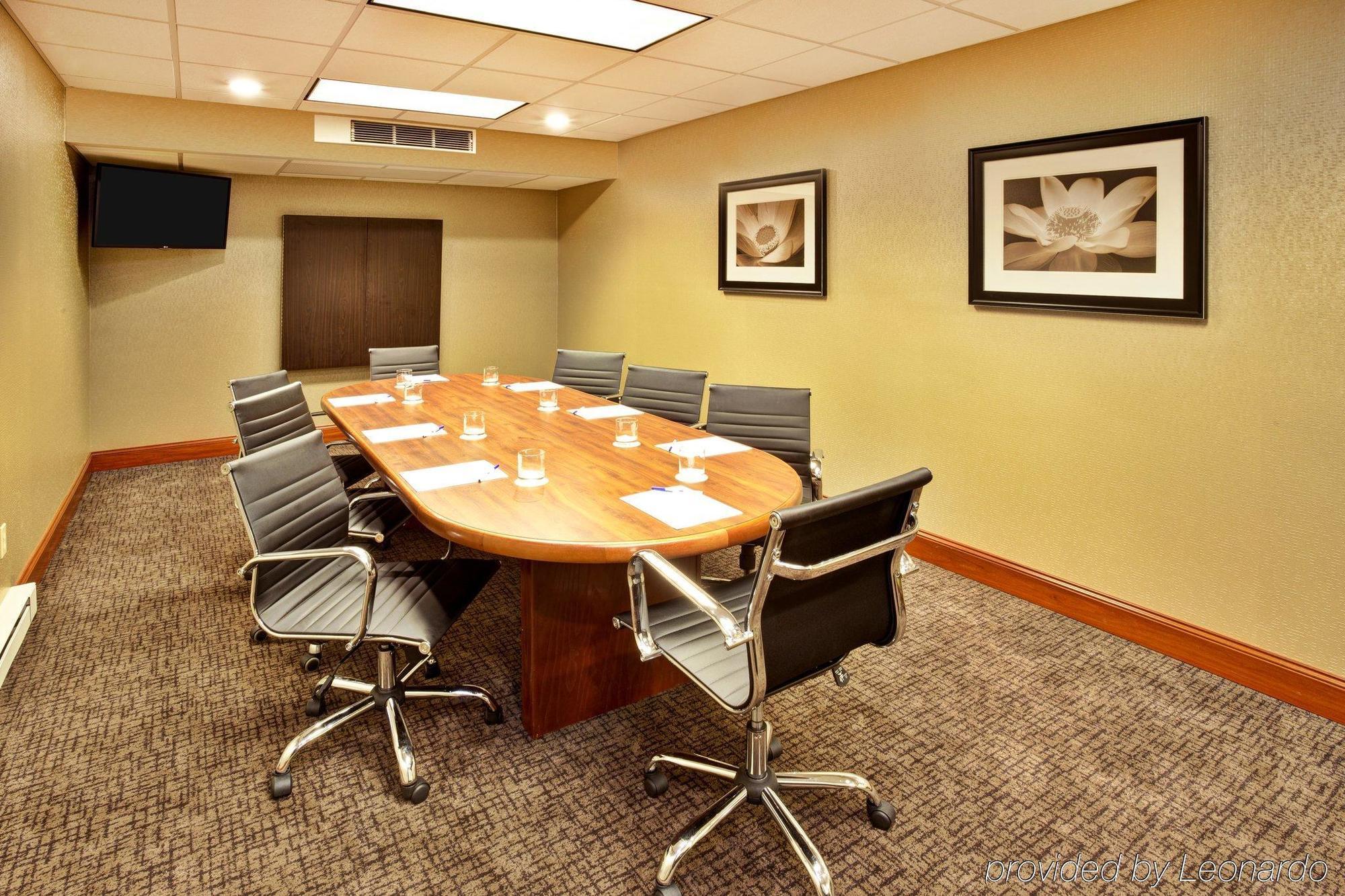 Holiday Inn Express Hotel & Suites Grand Rapids-North By Ihg Walker Luaran gambar
